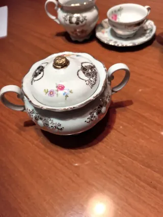 Servizio da caffè in porcellana