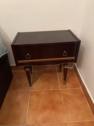 Mobile trucco e comodini coordinati