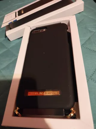 Custodia IDEAL OF SWEDEN Jet Black per iPhone 8/7/6/6S