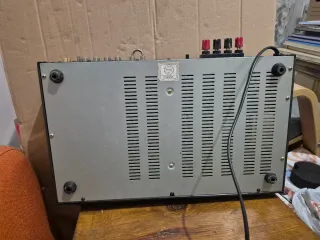 Amplificatore NAD 3020i Nero