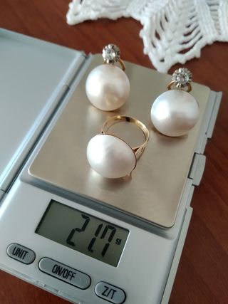 Juego oro 18K y perlas: pendientes y anillo