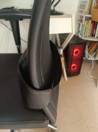 Silla de escritorio ergonómica negra