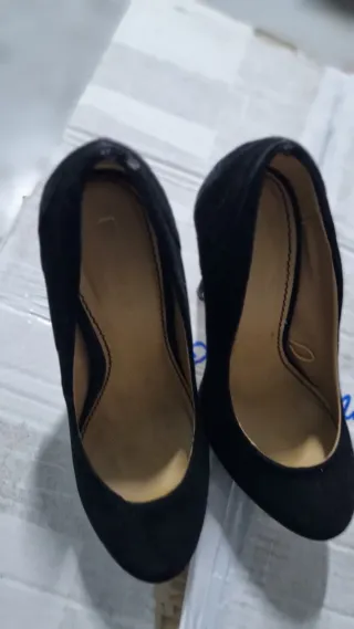 Zapatos de tacón negros con plataforma
