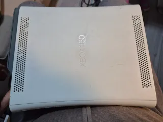 Xbox 360 con giochi e accessori