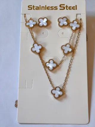 Conjunto Collar Pendientes y pulsera de Trébol