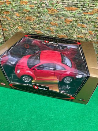 VW New Beetle (1998) – 1:18 – Gold Collection