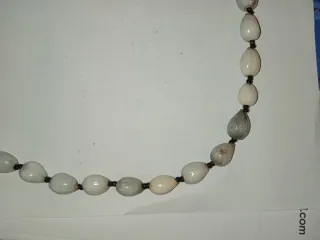 Collana etnica con ciondolo