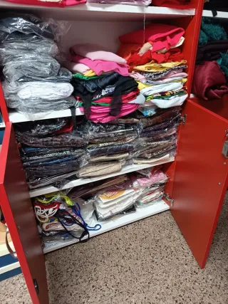 Armario Estantería Rojo y Blanco