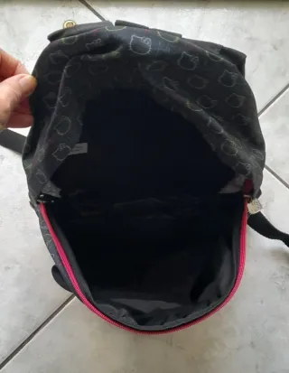 Zainetto Hello Kitty nero e rosa