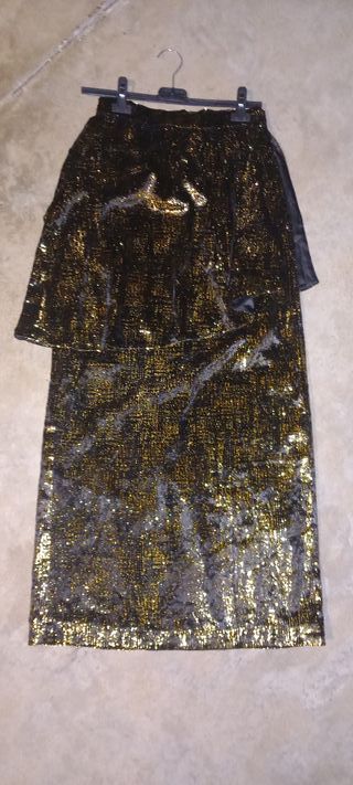 Falda larga festiva negra y dorada