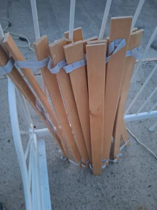 Cama infantil metálica blanca