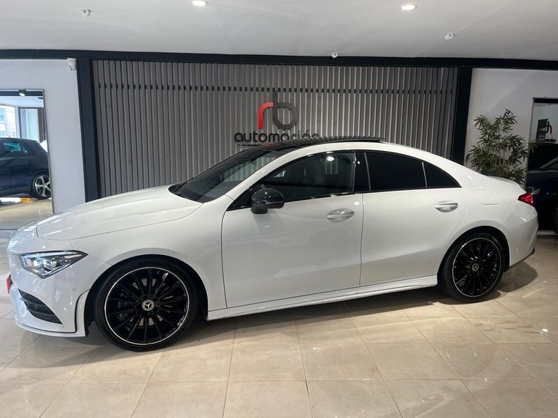 Mercedes-Benz Clase CLA 200d AMG - foto 1