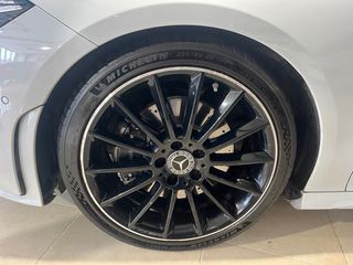 Mercedes-Benz Clase CLA 200d AMG