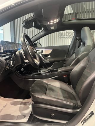 Mercedes-Benz Clase CLA 200d AMG