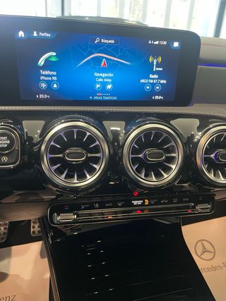 Mercedes-Benz Clase CLA 200d AMG