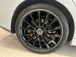 Mercedes-Benz Clase CLA 200d AMG