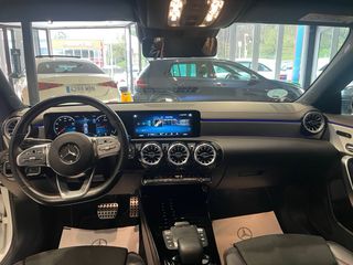 Mercedes-Benz Clase CLA 200d AMG