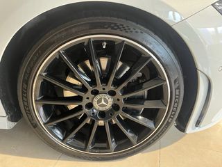 Mercedes-Benz Clase CLA 200d AMG