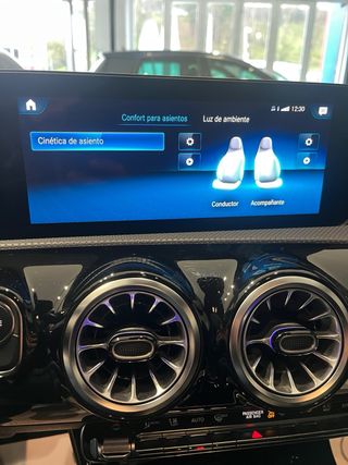 Mercedes-Benz Clase CLA 200d AMG