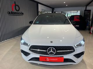 Mercedes-Benz Clase CLA 200d AMG