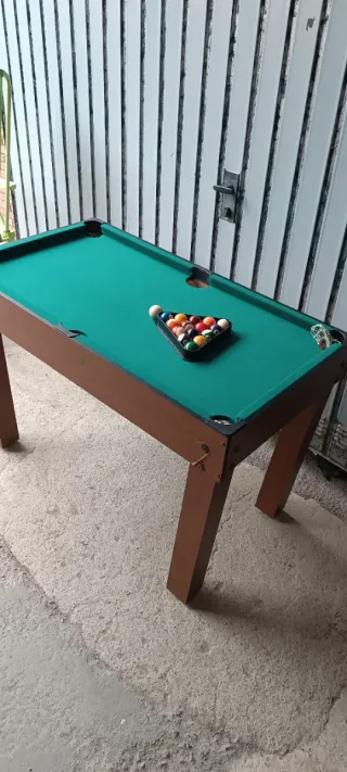 Mesa de billar y futbolín