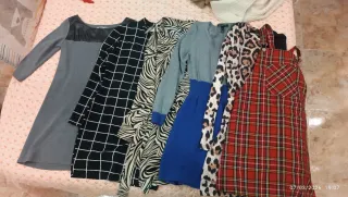 Lote de 5 vestiti e un pichy