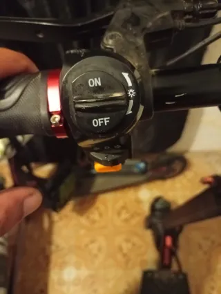 Patinete Eléctrico MOV 4