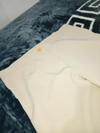 Pantalón formal beige
