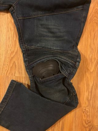 Pantalones de moto Invictos resistentes al agua