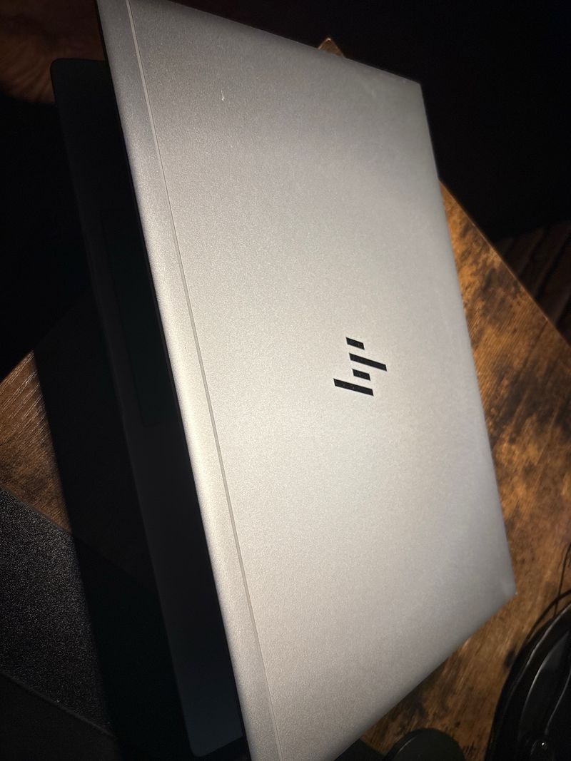 Portátil HP Elitebook 850 G6, muy buen estado. afbeelding 2