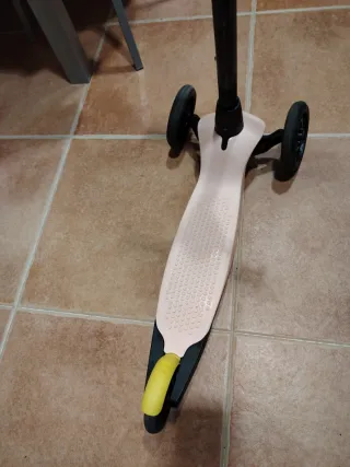 Patinete 3 Ruedas Rosa 2-5 Años