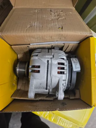 Lote de piezas de repuesto