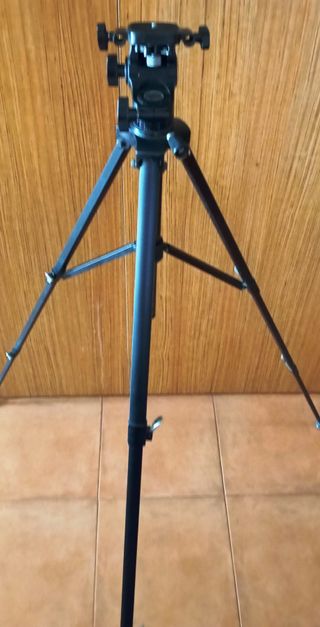 Trípode Ferguson Videostar VA304