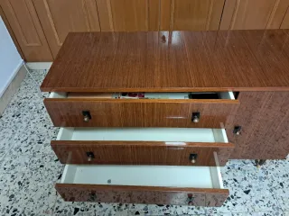 Mueble auxiliar TV madera