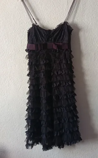 Vestido fiesta  morado con volantes