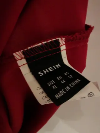 Camisa roja elegante