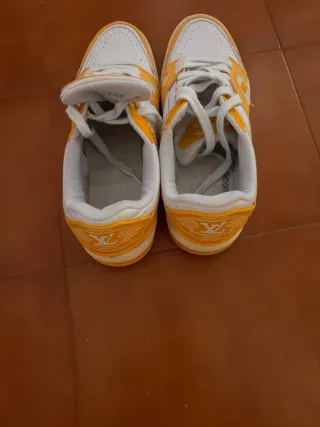 Zapatillas Louis Vuitton Blancas y Amarillas