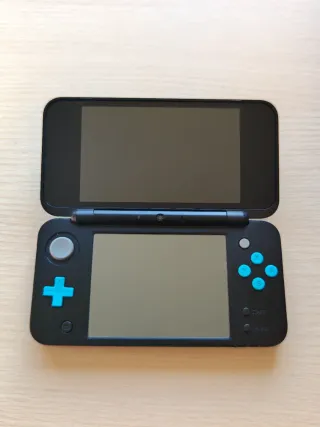 Nintendo 2DS XL Blu e Nero