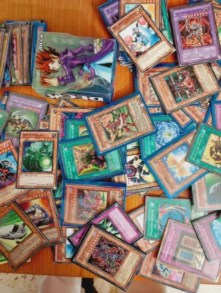 Carte Yu-Gi-Oh! vecchie e miste