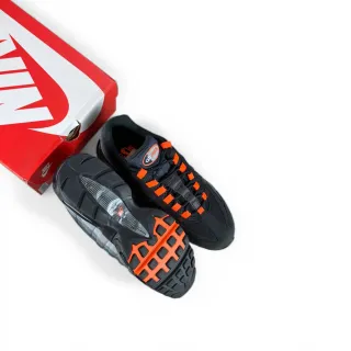 Nike Air Max 95 Black / Hyper Crimson EU 45