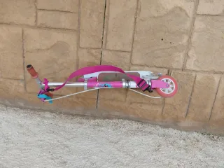 Patinete infantil rosa y azul