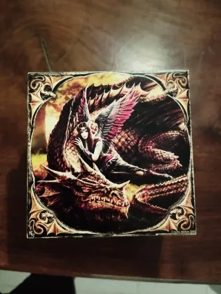 Carillon Porta Gioie Stile Gotico di Anne Stokes