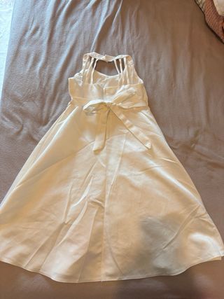 Vestido de fiesta blanco para niña