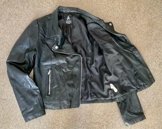 CAZADORA BIKER NEGRA