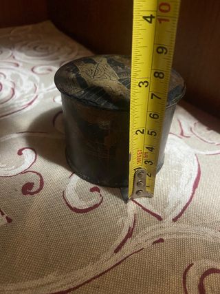 Scatola rotonda antica