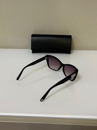 Occhiali Dsquared2 neri e viola