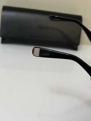 Occhiali Dsquared2 neri e viola