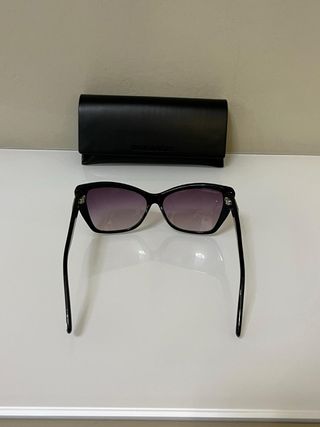 Occhiali Dsquared2 neri e viola