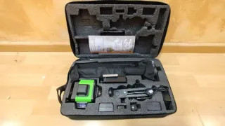 NUEVO! nivel láser luz verde 16 lineas,con trípode