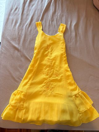 Vestido amarillo niña flores